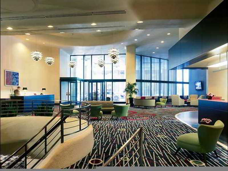 Doubletree By Hilton Chicago Magnificent Mile Hotel Interior photo